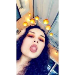 Meet your Posher, Alyss